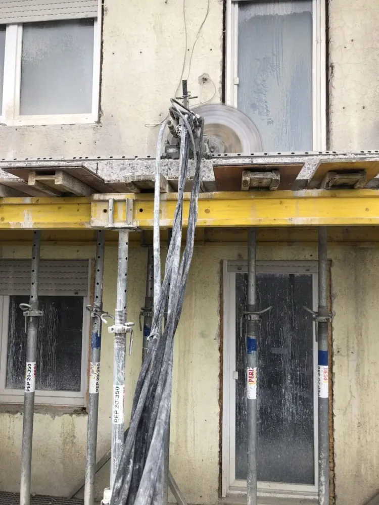 Balkontrennung in Bonn-Beuel
